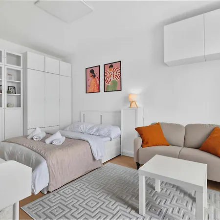 Apartman White In Old Town With Balcony Pozsony